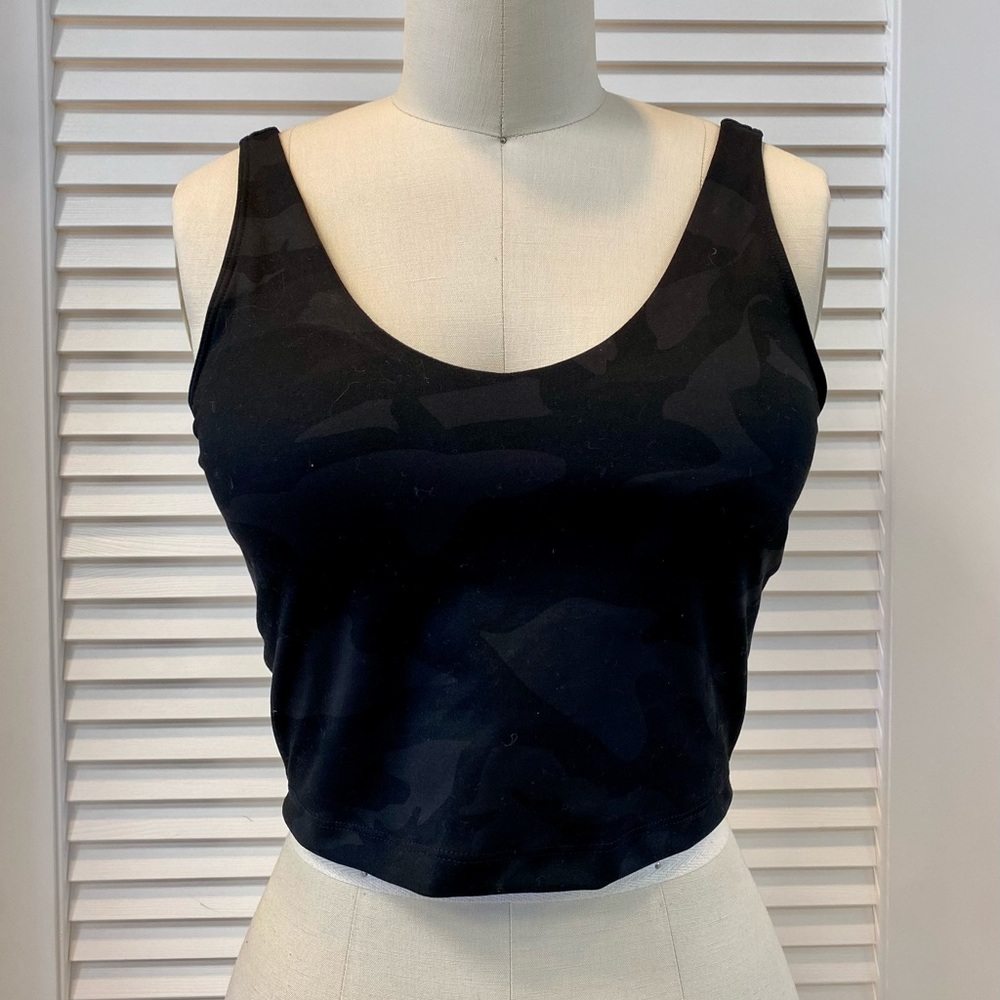 Black Camo Cropped Sports Top